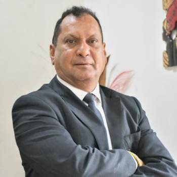 Dr BESSOONDYAL Hemant